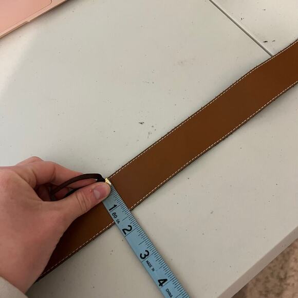 Vintage 90s Tan Vegan Leather Wide Silver Buckle Belt Size XS/S - Picture 8 of 9